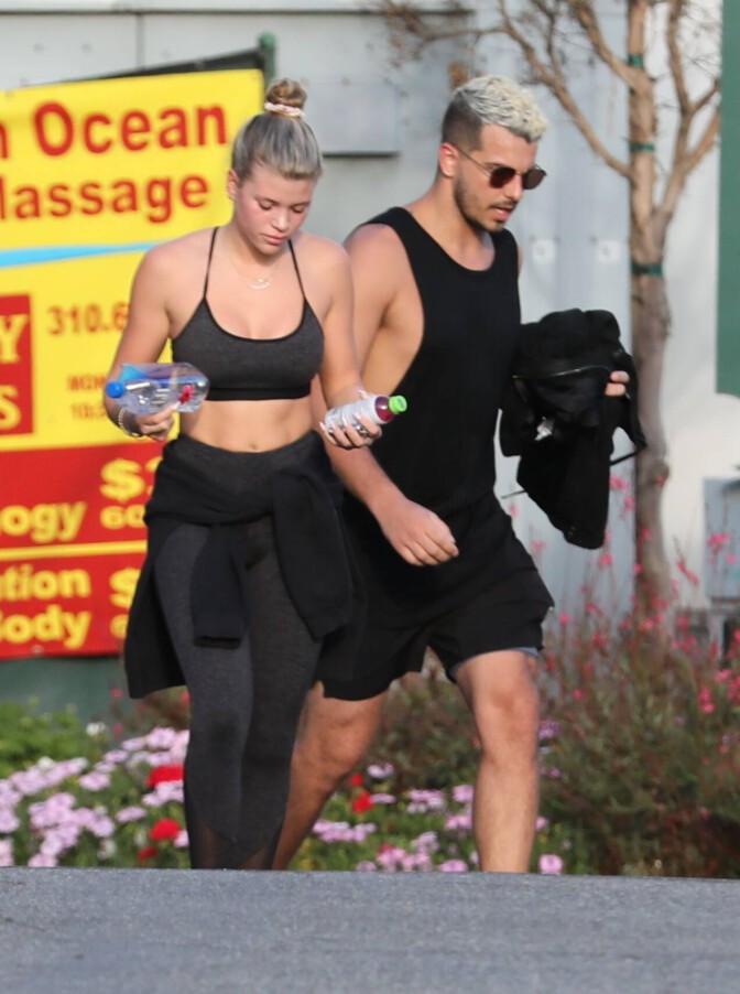 Sofia Richie Sexy Fit Body In Sports Bra