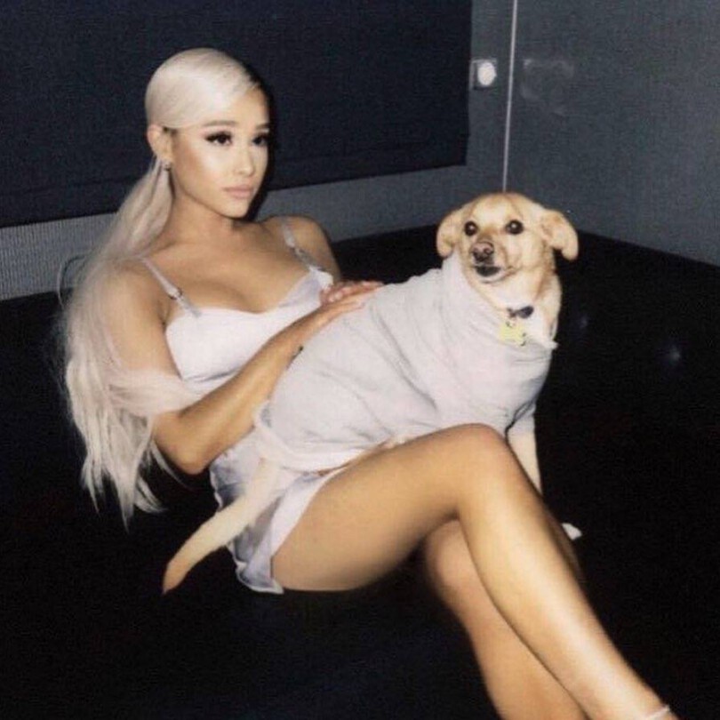 Ariana Grande Blonde Hair And Sexy Legs