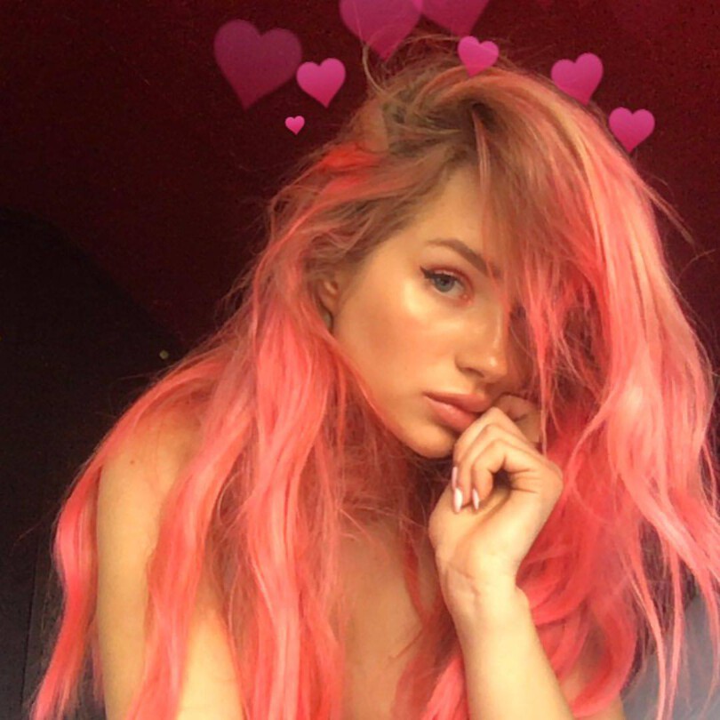 Lottie Moss Sexy Nipslip