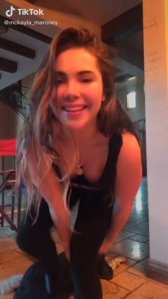 Mckayla Maroney Hot Ass And Cleavage