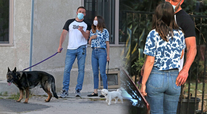 Ana de Armas – Sexy in Tight Jeans Out in Venice