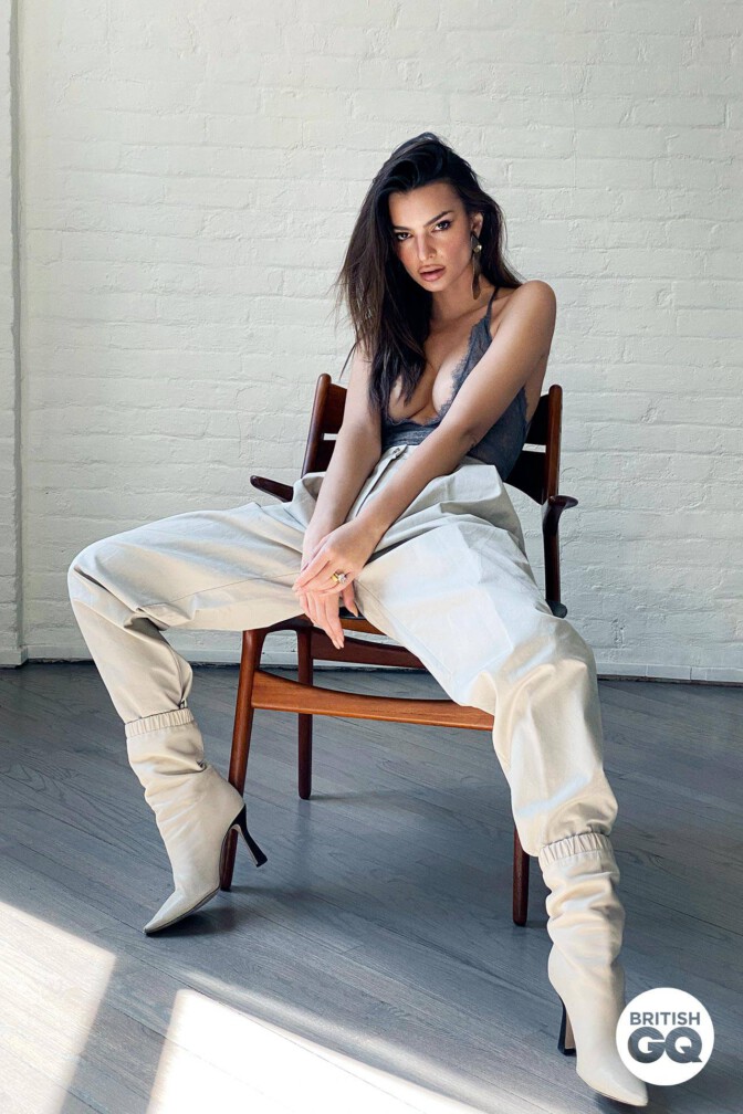 Emily Ratajkowski Sexy In Gq Mag