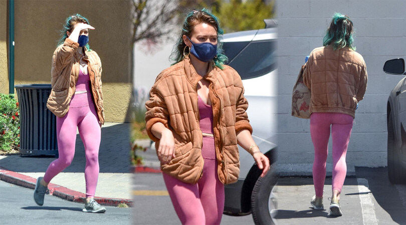 Hilary Duff – Sexy in Leggings and Low-Cut Top at Trader Joe’s in Studio City