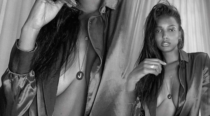 Jasmine Tookes – Beautiful Boobs in Sexy Braless Photoshoot