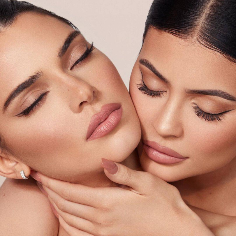 Kendall And Kylie Sexy Pics