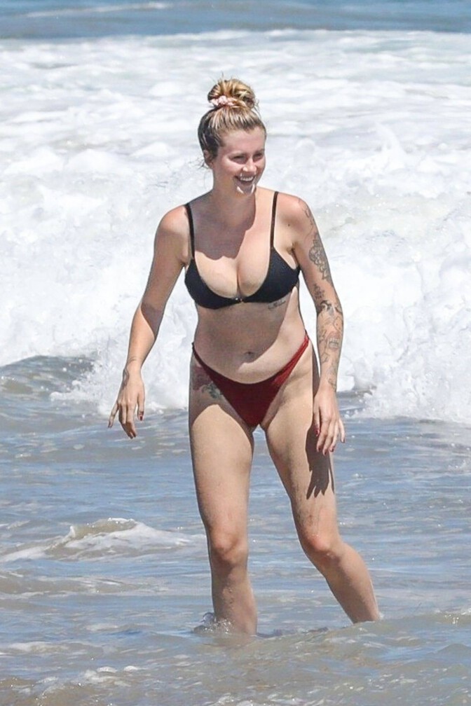 Ireland Baldwin Beautiful In Bikini