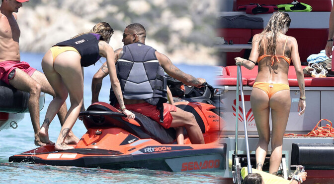 Melissa Satta – Hot Ass in Skimpy Bikini on a Yacht in Sardinia