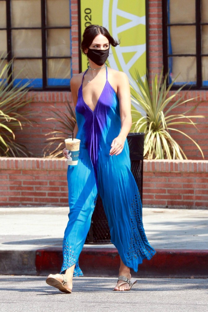 Eiza Gonzalez Braless Breasts