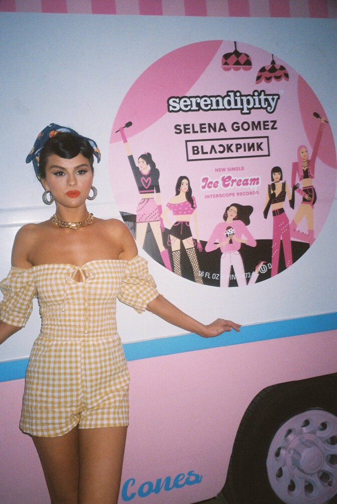 Seelna Gomez Sexy Music Video