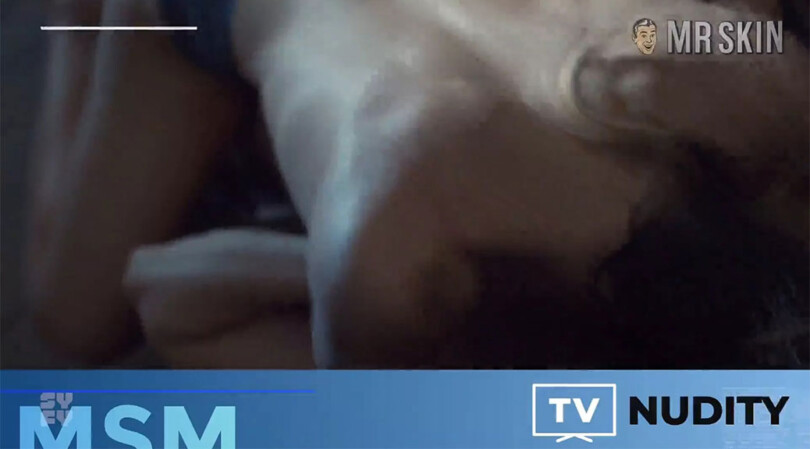 Shocking Syfy Lesbian Sex & Penelope Cruz’s Massive Boobs!