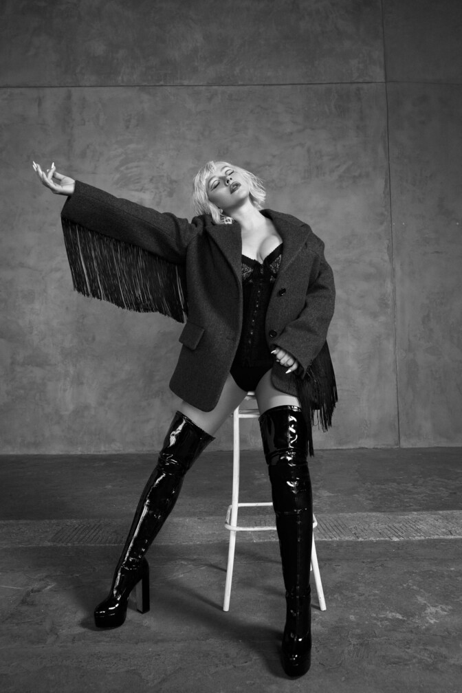 Christina Aguilera Sexy Boobs