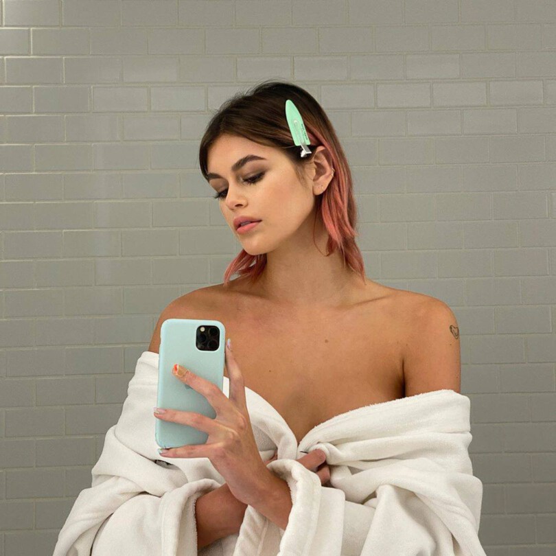 Kaia Gerber Sexy Selfie