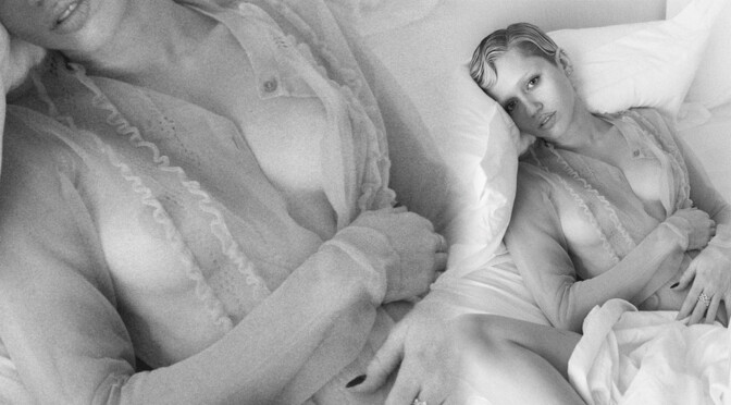 Miley Cyrus – Beautiful Boobs and Nipples in W Magazine Photoshoot Outtake (March 2014)