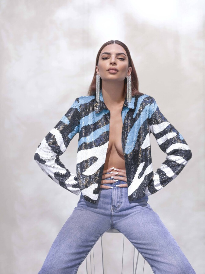 Emily Ratajkowski Sexy Photoshoot