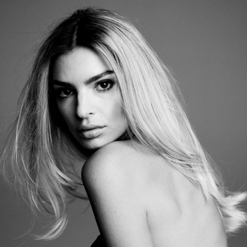 Emily Ratajkowski Topless