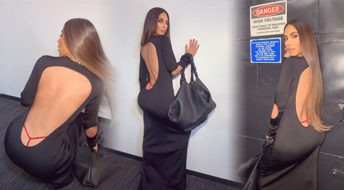 Kim Kardashian – Beautiful BIg Ass in Tiny Red Thong