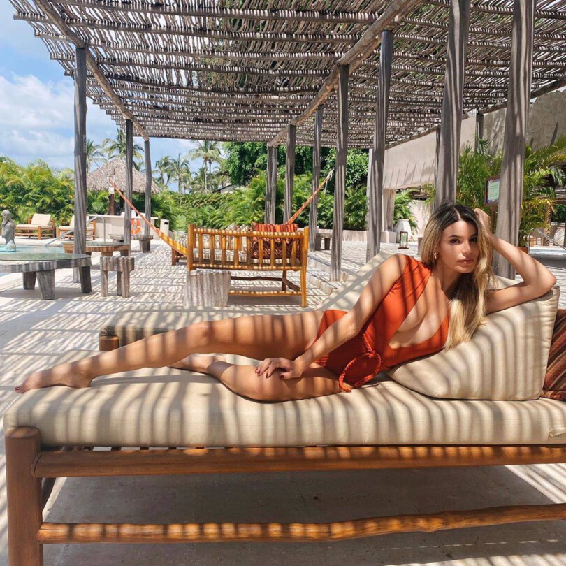 Madison Reed Sexy Cleavage