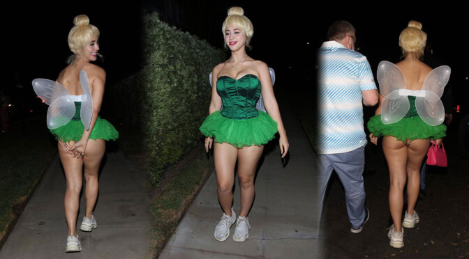 Caylee Cowan – Hot Ass and Boobs in a Sexy Halloween Outfit