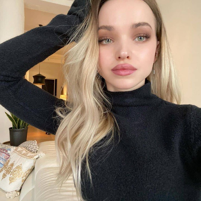 Dove Cameron Pretty