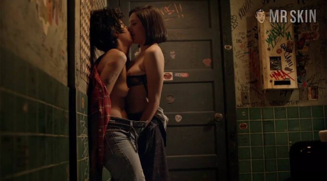 The Best Lesbian Scenes Of 2020