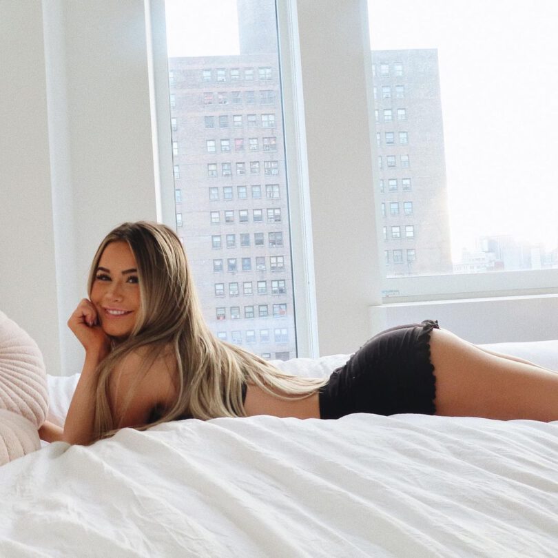 Emily Elizabeth Beautiful Boobs