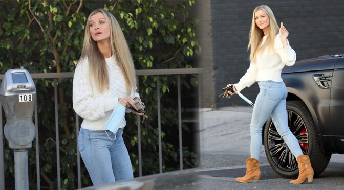 Joanna Krupa Sexy Ass In Tight Jeans