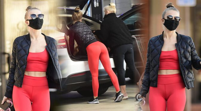 Julianne Hough – Sexy Ass and Pokies in TIght Gym Outfit