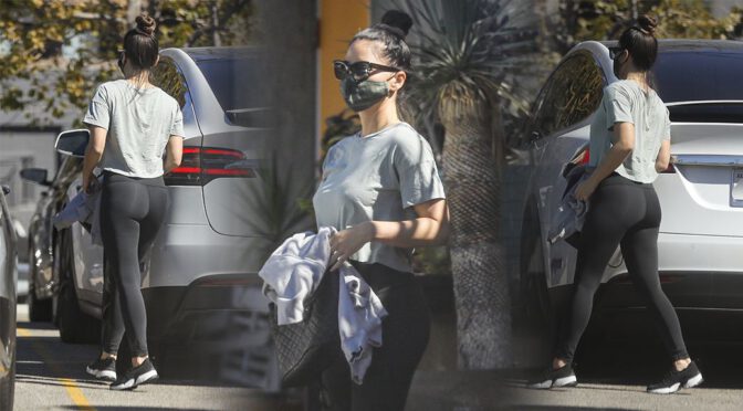 Olivia Munn – Sexy Ass in Leggings Out in West Hollywood