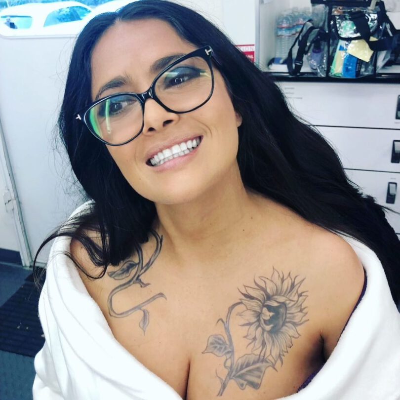 Salma Hayek Big Boobs