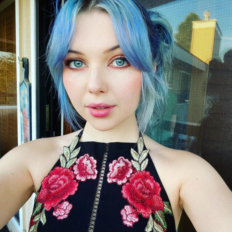 Sammi Hanratty Beautiful Eyes