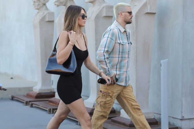Amelia Gray Hamlin Sexy Body