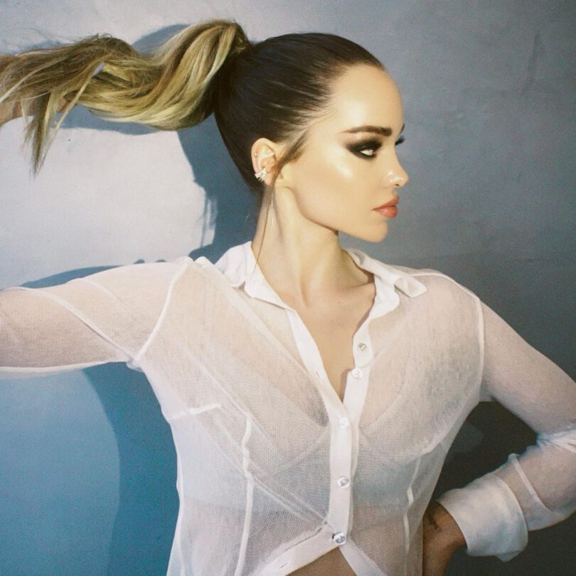 Dove Cameron Sexy