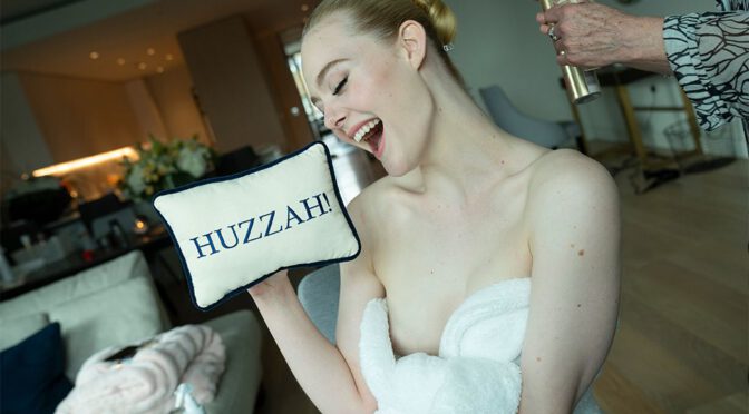 Elle Fanning Areola Slip and Other Sexy Links!