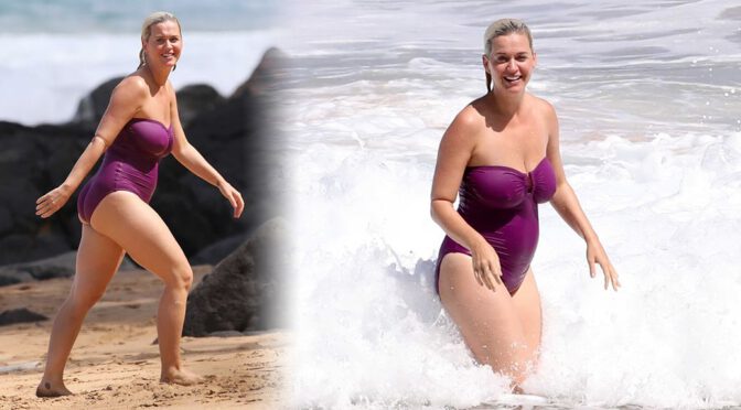 Katy Perry – Beautiful Big Breasts in a Swimsuit at a Beach in Hawaii