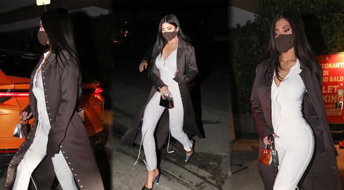 Kylie Jenner – Sexy Body in Tight White Pants at Giorgio Baldi in Santa Monica