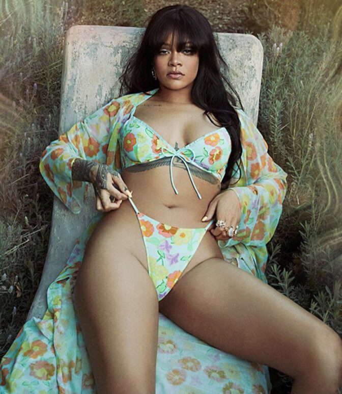 Rihana Beautiful Big Boobs