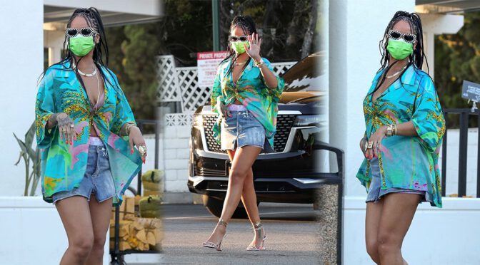 Rihanna – Gorgeous Legs in a Mini Skirt at Bristol Farms in Beverly Hills