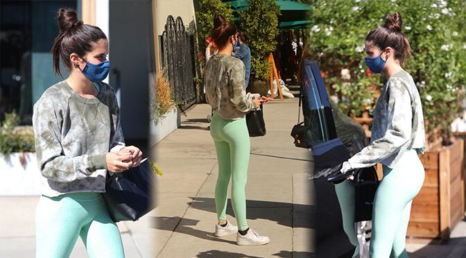 Sara Sampaio – Sexy Ass in Leggings at Urth Caffe in West Hollywood