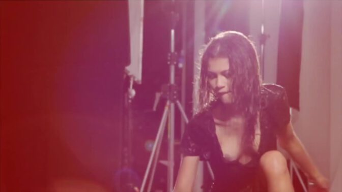 Zendaya Coleman Sexy Nipslip