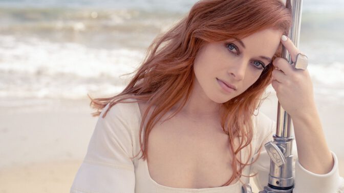 Jane Levy Bautiful Pics