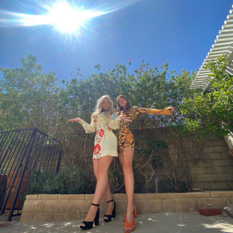 Natalie Alyn Lind Courtney Dietz Sexy Legs