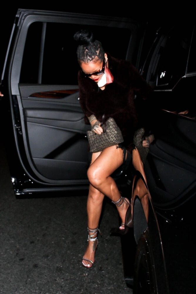 Rihanna Beautiful Legs