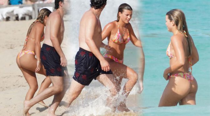 Sofia Richie – Stunning Body in a Bikini at a Beach in St Barts