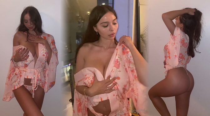 Sophie Mudd – Gorgeous Body in a Beautiful Sexy Photoshoot