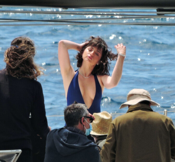 Ana De Armas Braless Boobs