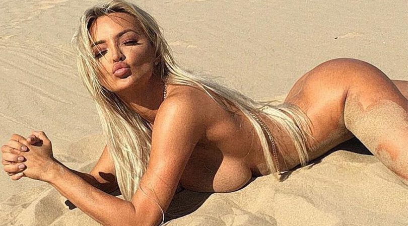 Lindsey Pelas – Fantastic Body and Boobs in a Topless Pics (NSFW)