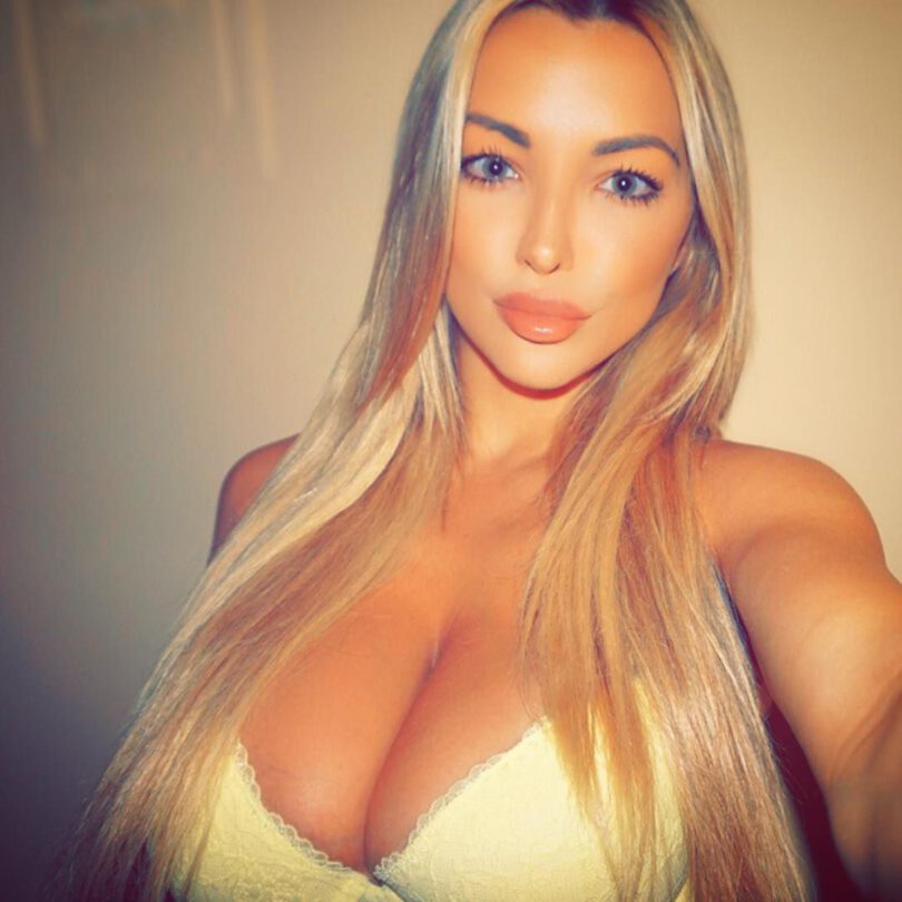 Lindsey Pelas Naked