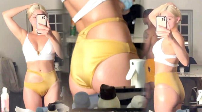 Ariel Winter – Sexy Ass in a Hot Bikini Video