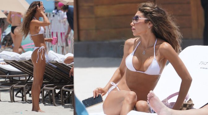 Chantel Jeffries – Beautiful Boobs in Small Bikini At the Beach in Miami Beach