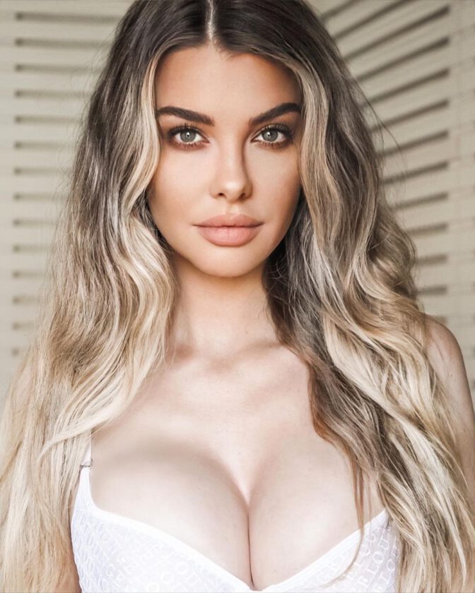 Emily Sears Gorgeous Body